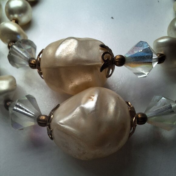 VTG‎ Necklace 18 Inch Plastic Bead Faux Pearl Crystal Style Double Strand Twist - Picture 4 of 7